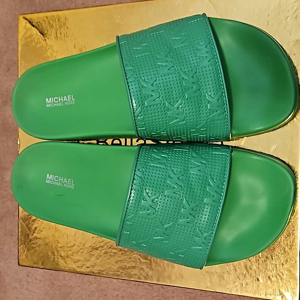 Micheal kors green slides